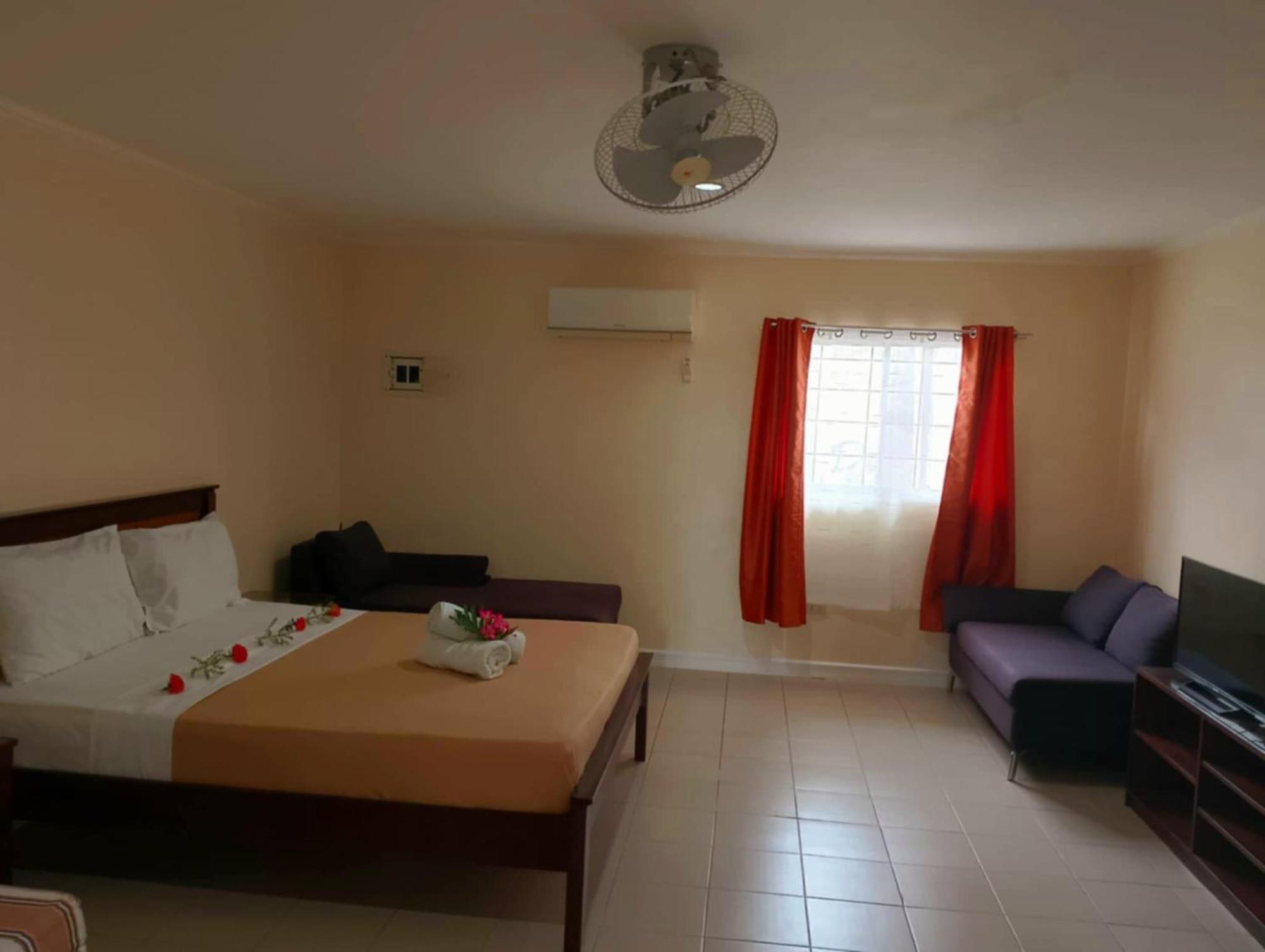 Villa Del Pueblo Inn Панглао Экстерьер фото