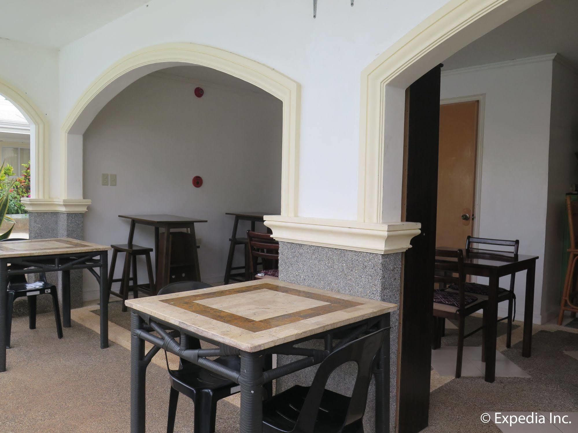 Villa Del Pueblo Inn Панглао Экстерьер фото